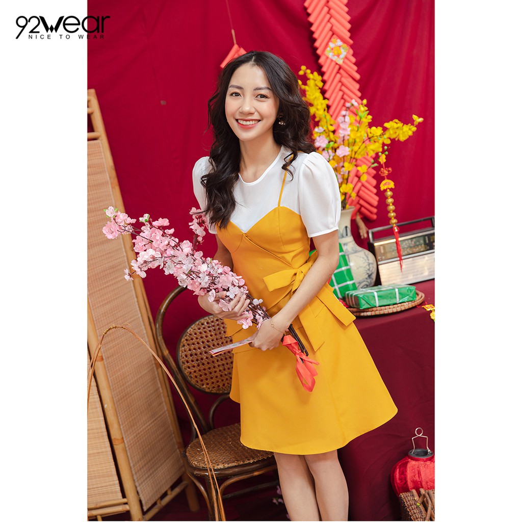 Đầm xòe nữ ngắn tay phối áo trắng 92WEAR DEW0642 | BigBuy360 - bigbuy360.vn