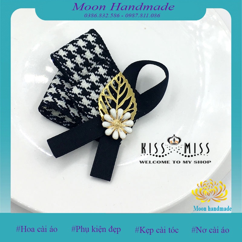 ghim cài áo nữ, váy đầm thiết kế đơn giản Moon handmade