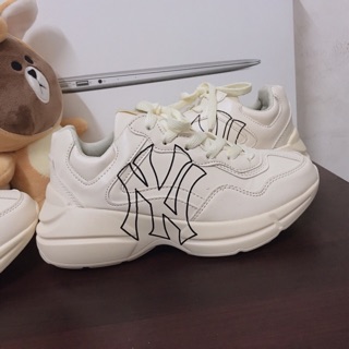 Giay thể thao chữ NY trắng