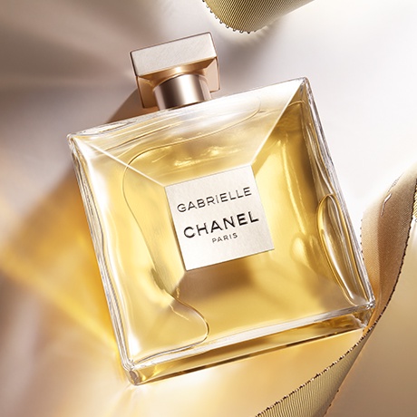 Nước hoa Chanel Gabrielle Essence (Hoa ngọc lan tây, Hoa huệ trắng, Hoa nhài, Hoa cam)