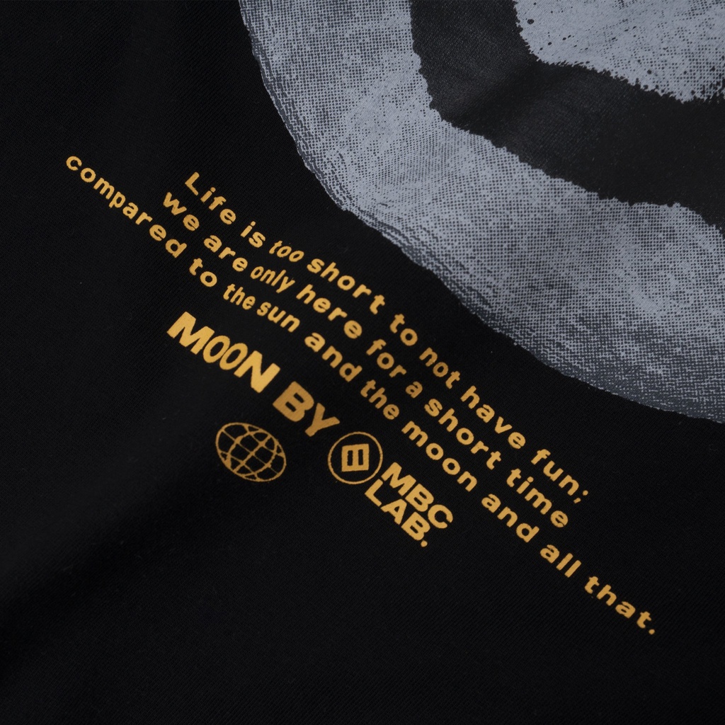 [Mã SRBACK010912 hoàn 20K xu đơn 50K] Áo Thun Cổ Tròn MBC Smiley Moon - Đen | BigBuy360 - bigbuy360.vn