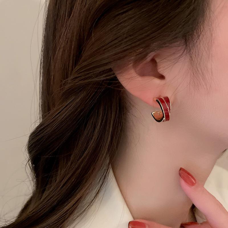 Khuyên Tai Kim Loại Hình Chữ C Phong Cách Retro Đơn Giản Thời Trang Thu Đông Cho Nữ