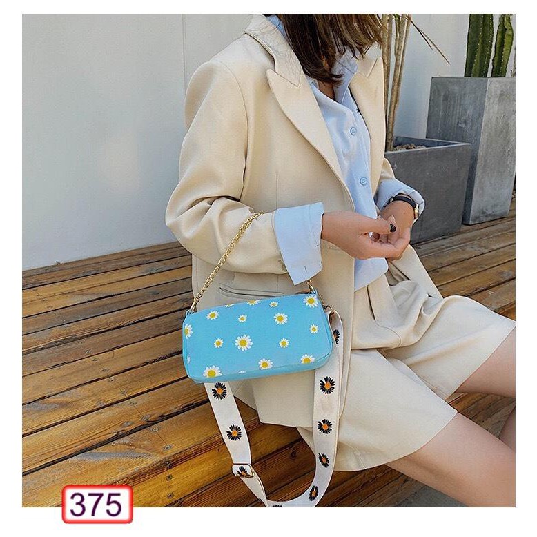 Túi Xách Dự Tiệc Đeo Chéo Dây Xích Hoa Cúc Hot Trend