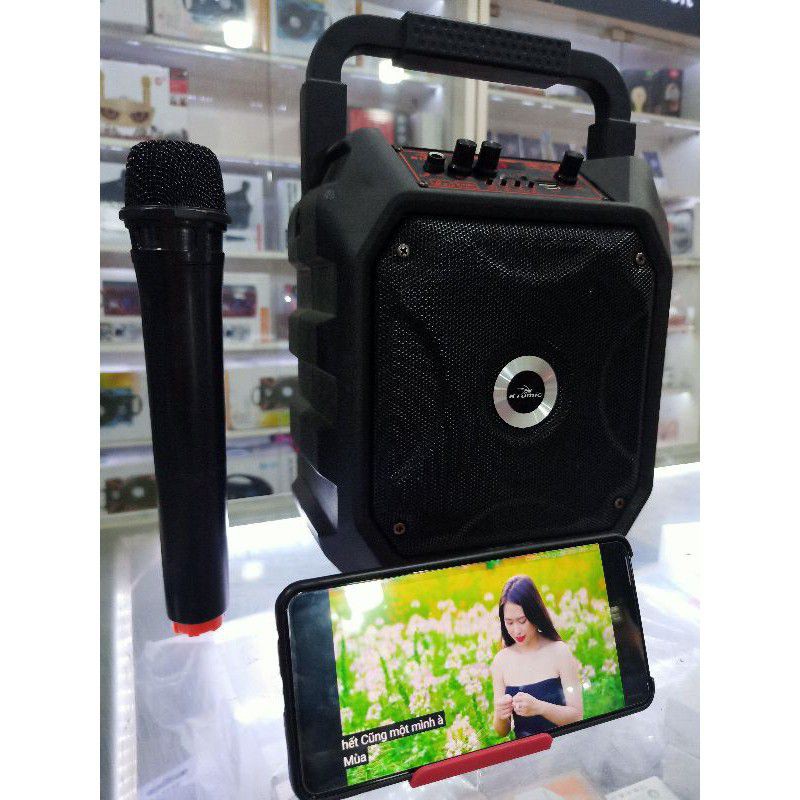 Loa karaoke hát hay k68 kèm mic hát không dây .