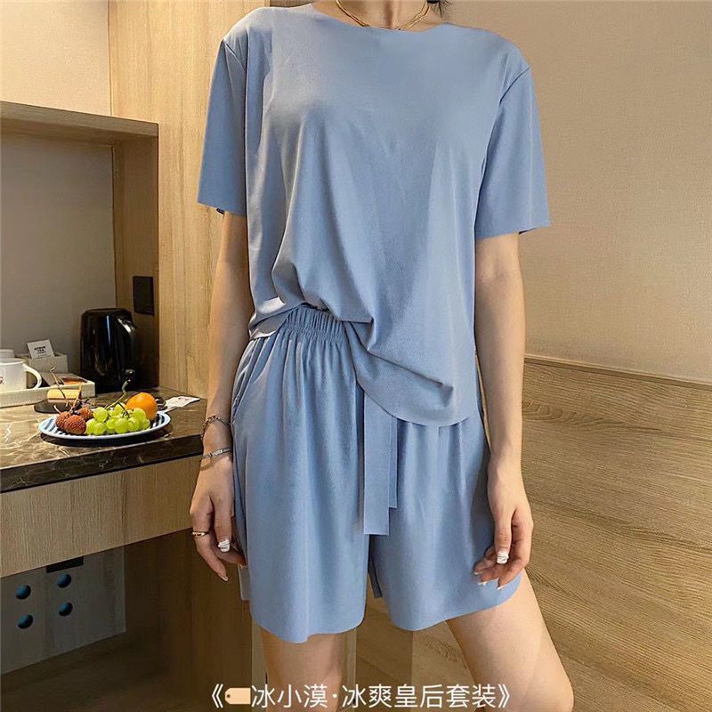 Bộ Đồ Ngủ Tay Ngắn Dáng Rộng Vải Lụa Lạnh Mỏng Cỡ Lớn Thời Trang Mùa Hè Cho Nữ