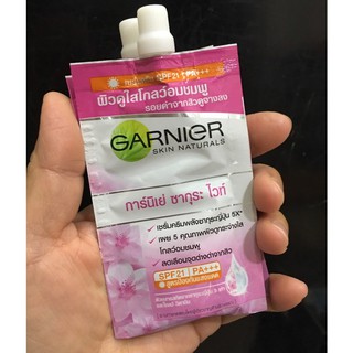 Tách bán lẻ 1 gói kem dưỡng da chống nắng Garnier Thái Lan gói màu hồng