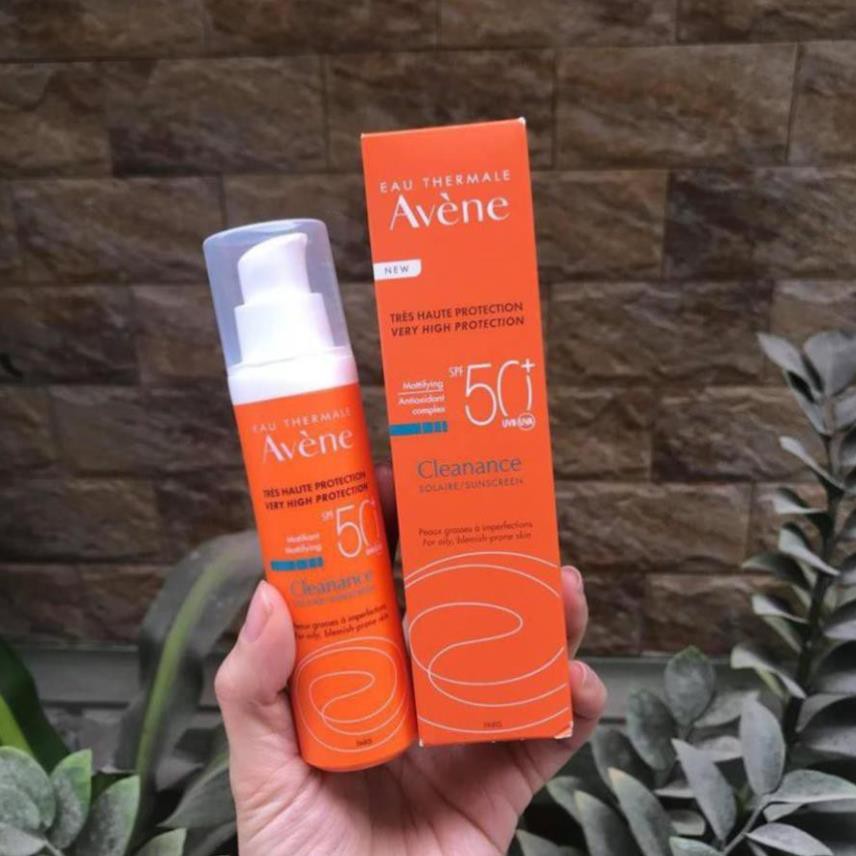 Kem chống nắng Avene Cleanance Solaire SPF 50 cho da mụn mẫu mới. [giá sỉ]