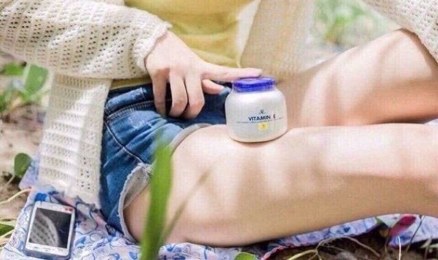 Kem dưỡng da vitamin E  chuẩn Aron thái lan 300gr