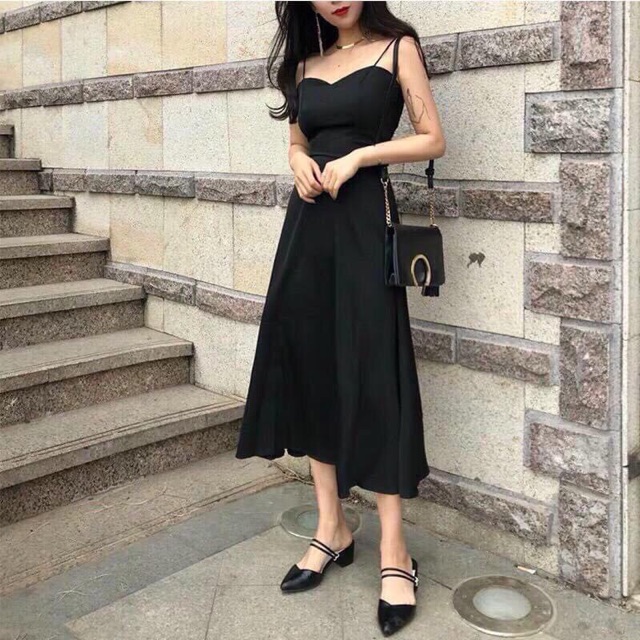 [Mã SKAMSALEP6 giảm 10% tối đa 100K đơn 150K] Đầm đen đỏ hở lưng dáng dài cực kì quyến rũ | BigBuy360 - bigbuy360.vn