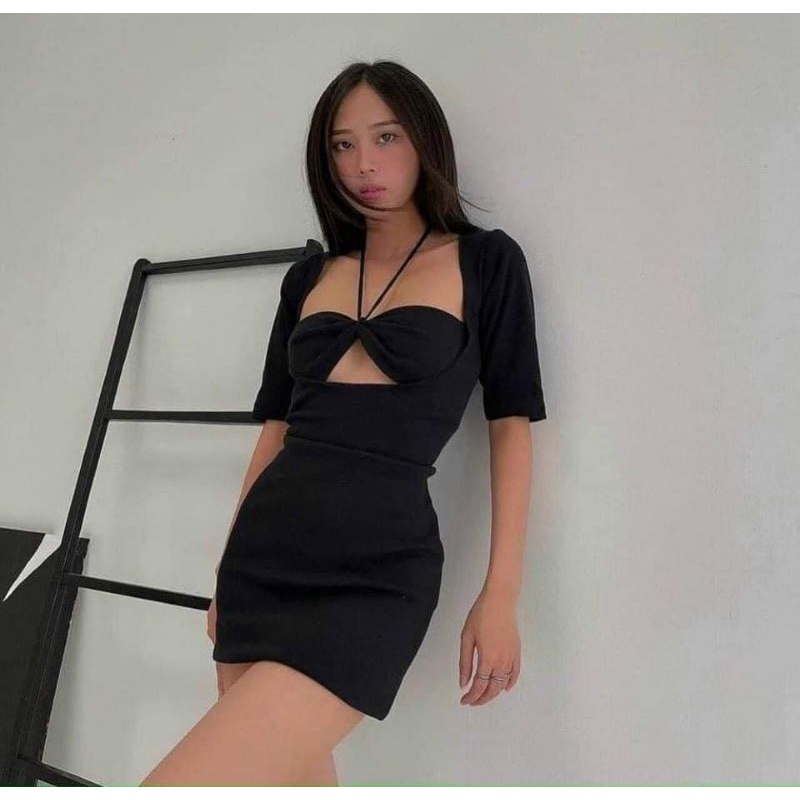 ĐẦM BODY FOM NGẮN CỘT CỔ