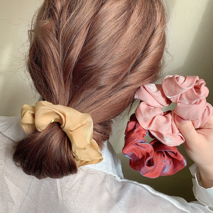 Dây buộc tóc Scrunchies Satin vân nhũ bóng sang mịn HD46 - Đỏ đô