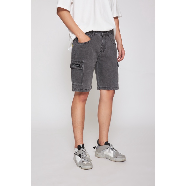 Quần Short BOO Jeans Nam Dáng Cơ Bản Phối Túi Hộp Cá Tính Logo BOOLAAB