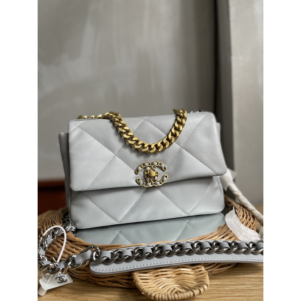 Túi nắp gập dây xích màu xám size 26cm full box