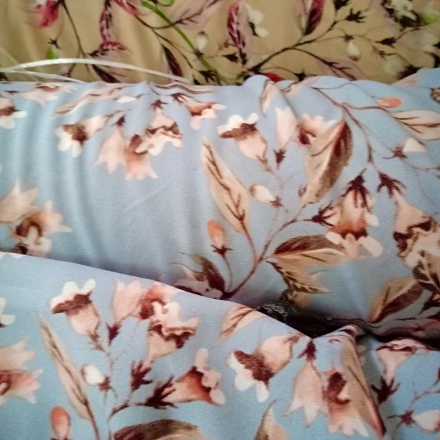 Vải c Phạm Hằng