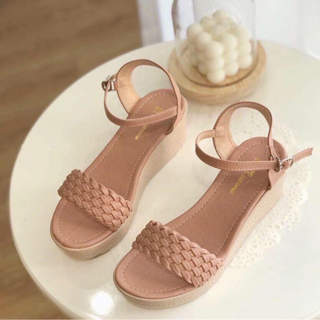 SANDAL ĐẾ XUỒNG SIÊU NHẸ MÃ SD00009