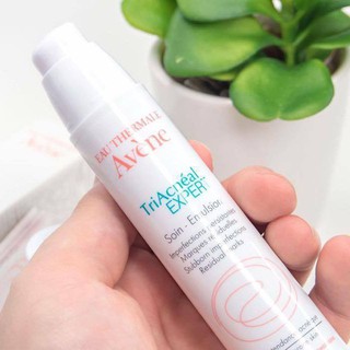 Kem trị mụn trứng cá Avène Triacneal Expert Emulsion 30ml