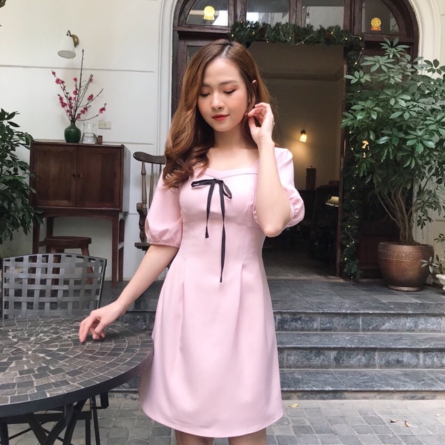 Đầm Hồng Cổ Lục Giác nơ đen xt