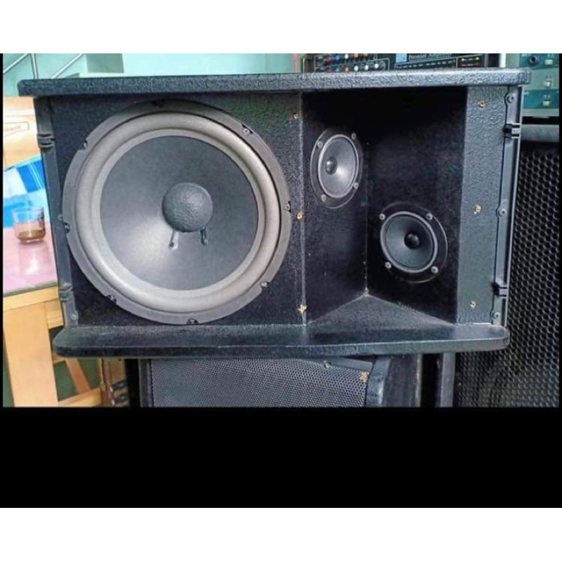 Loa JBL Ki82