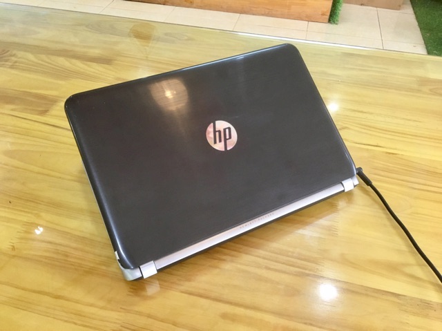 HP Pavilion 14 core i5 VGA rời