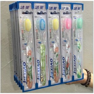 Bàn chải đánh răng giá rẻ mã 818