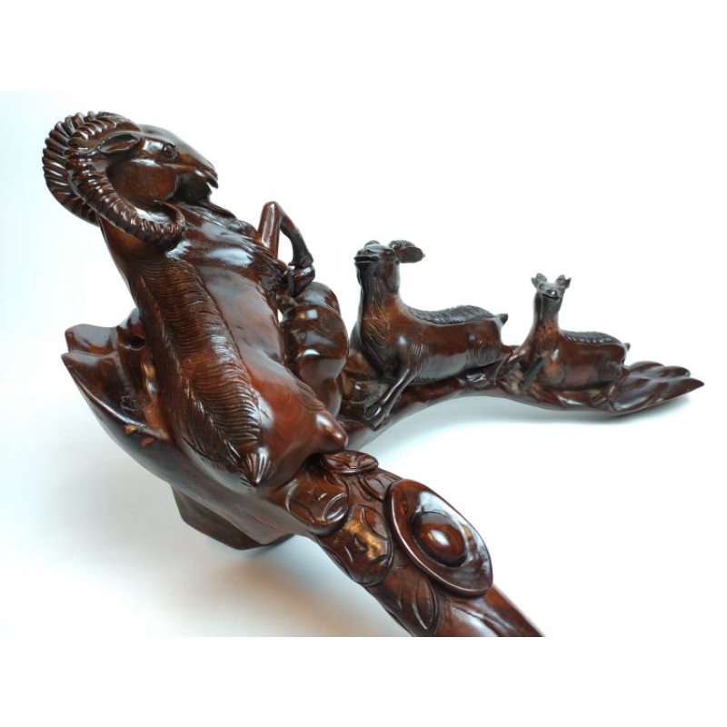 Tam Dương Khai Thái - Tượng dê gỗ hương - ba con dê gỗ hương
