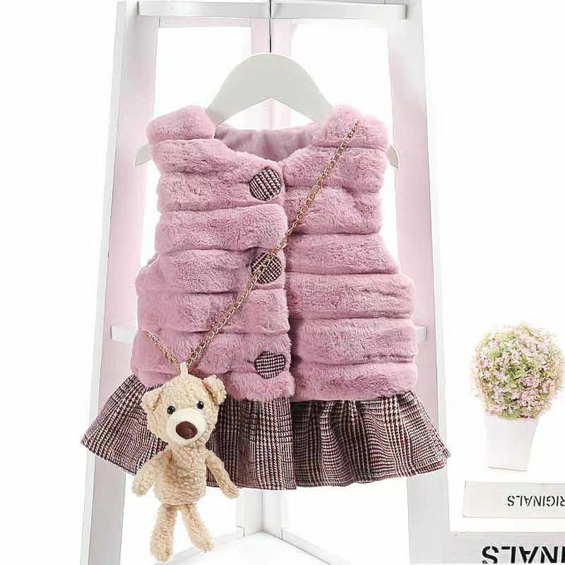 Áo gile liền chân váy kẻ kèm gấu hàng Quảng Châu