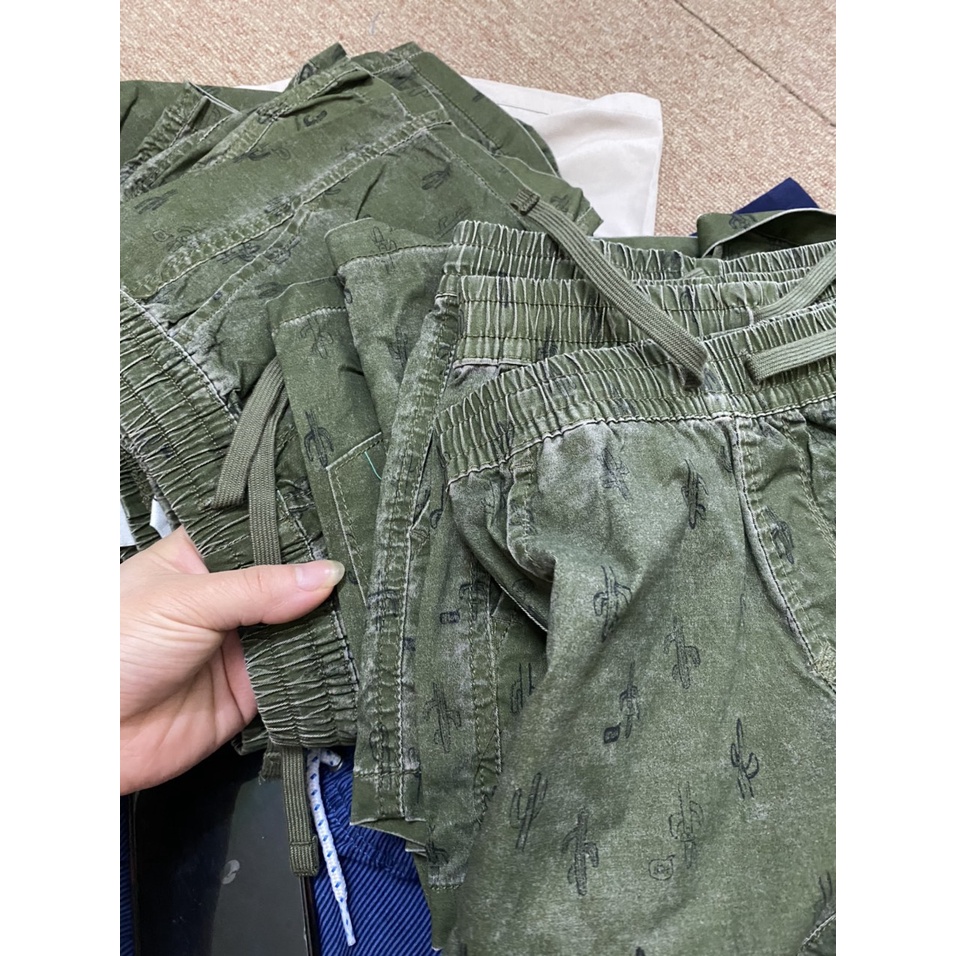 P53 Quần short bé trai kaki Crown & Ivy