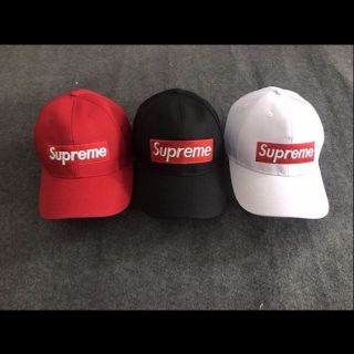 Mũ nón superme
