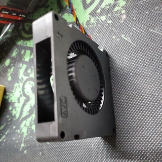 Quạt hút 12vdc, 0.7A