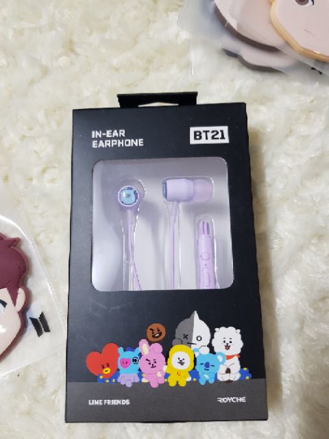 Tai nghe có dây BT21 hàng chính hãng