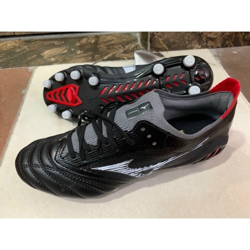 Giày đá bóng Fg sân cỏ tự nhiên Mizuno MORELIA NEO III đen