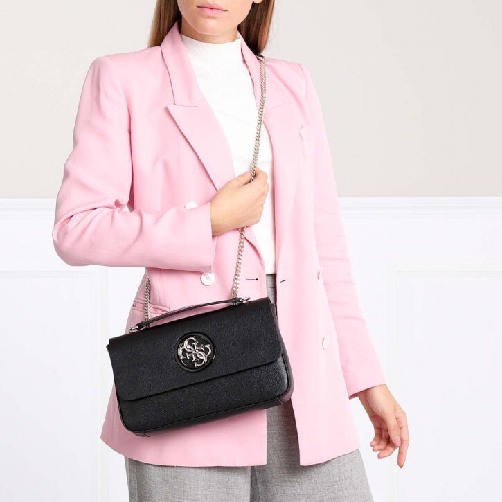 TÚI GUESS convertible OPEN road, dây đeo 2 kiểu: đeo vai và đeo chéo.