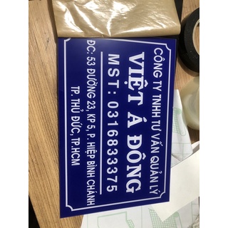 Bảng công ty bằng mica kích thước 20*30 hoặc 30*40