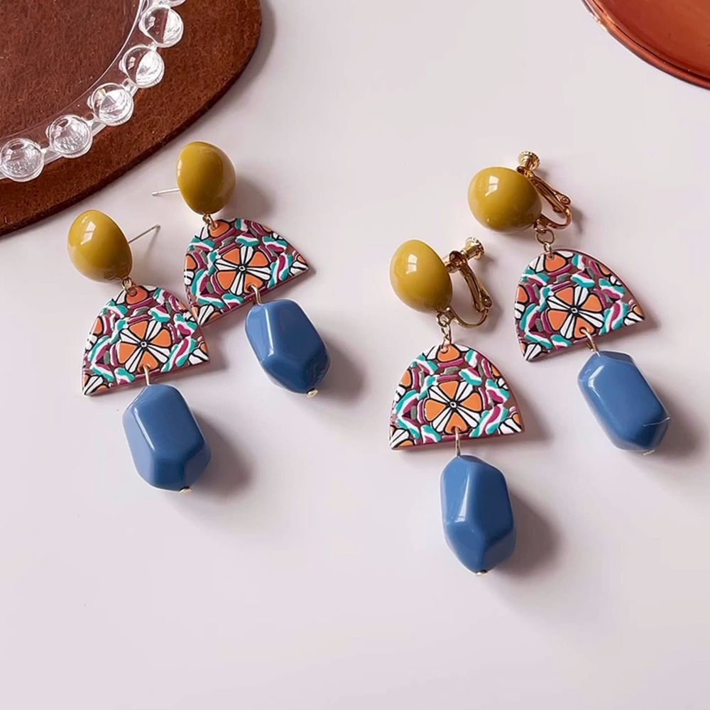 Khuyên Tai Dạng Kẹp Không Xỏ Bằng Nhựa Resin Phong Cách Hàn Quốc Cổ Điển Tinh Tế Dành Cho Bạn Nữ