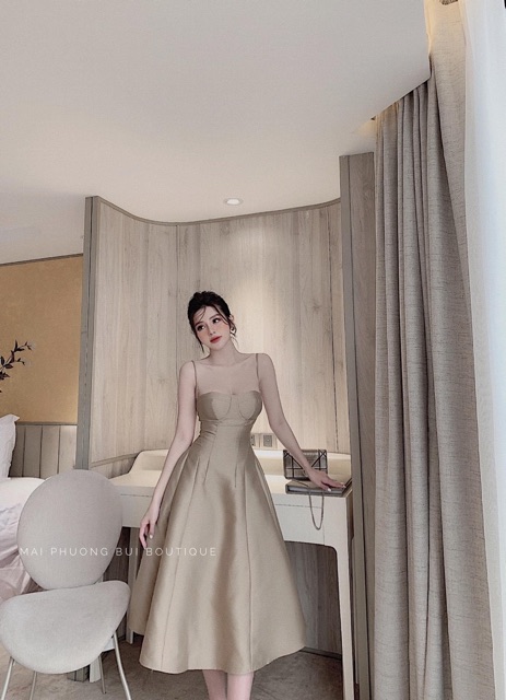 Đầm xoè mai phương bùi