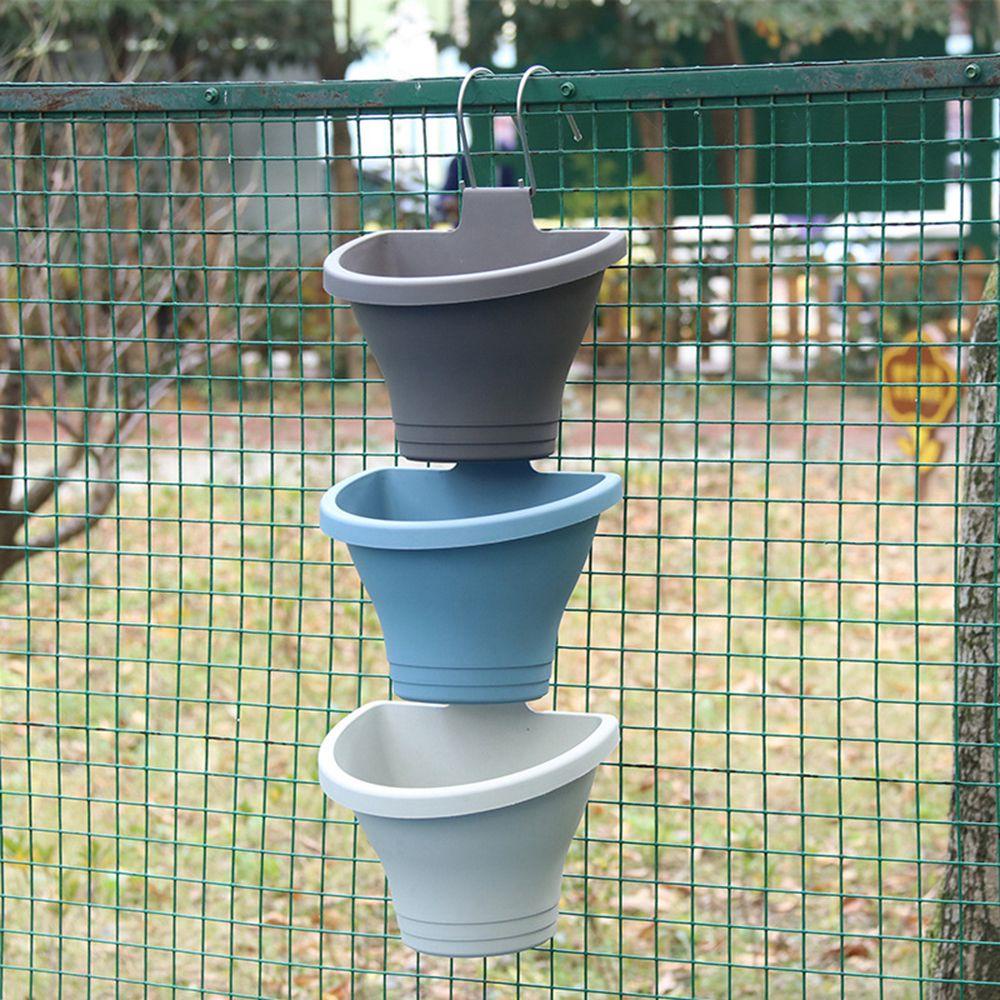 Chậu Hoa Treo Tường Trang Trí Ban Công