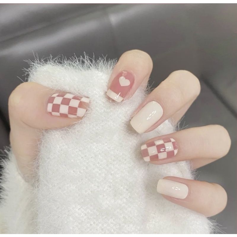 Móng giả thiết kế Huyền Trang Nail hộp 10 móng kèm keo dũa