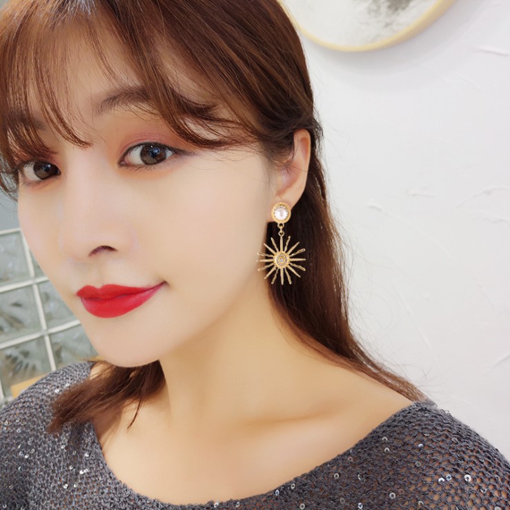 Khuyên tai nữ Hàn Quốc chất liệu hợp kim bền đep thiết kế trẻ trung cá tính phụ kiện thời trang giá rẻ