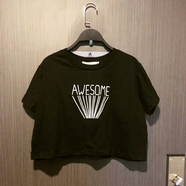 Áo Croptop Thailand ( all black )