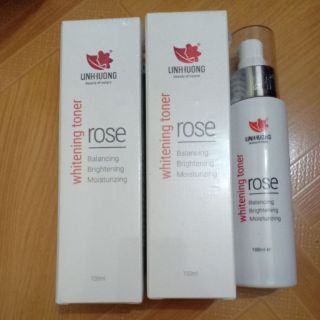Combo 2 chai nước hoa hồng