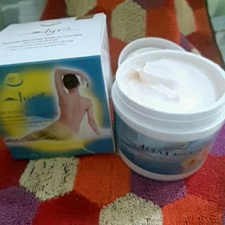 Kem dưỡng trắng da toàn thân Alyna