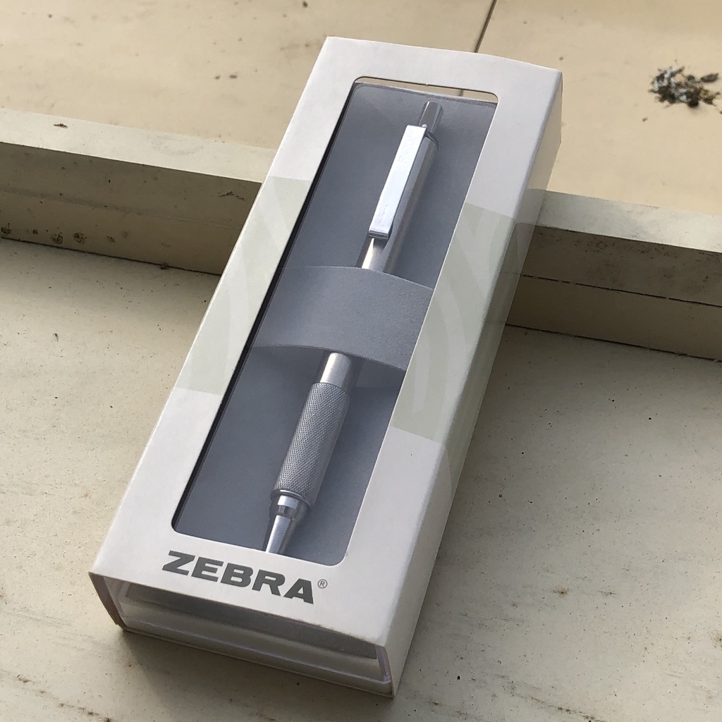 Bút bi bấm kim loại Zebra F701 mực xanh - Chất liệu thép không gỉ [Chính hãng]