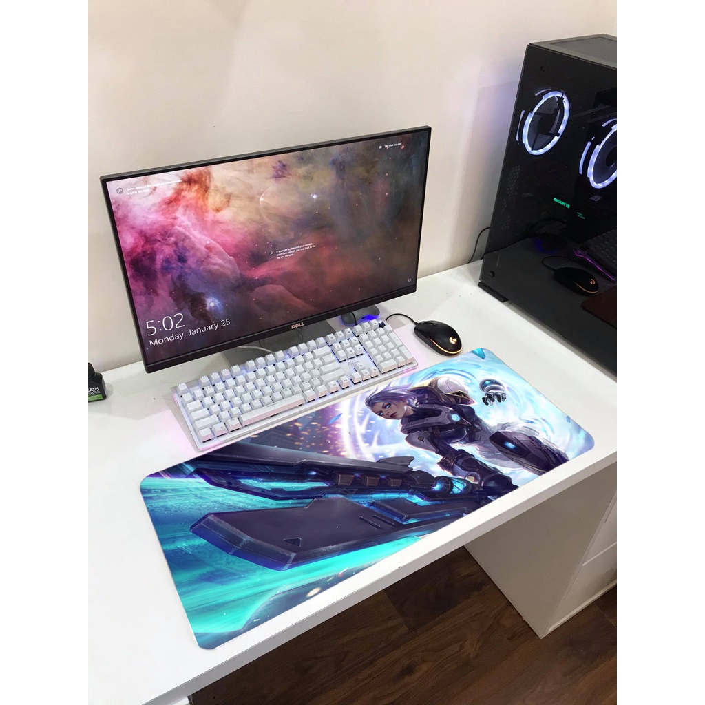 Lót chuột trang phục Riven Liên minh huyền thoại cực nét (Hàng cao cấp)