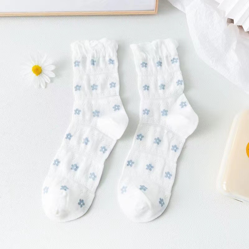 Vớ Cotton Cổ Trung Phối Ren Thoáng Khí Màu Xanh Dương Nhạt Họa Tiết Hoa Nhỏ Phong Cách Nhật Bản Cho Nữ