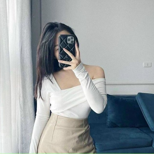 Áo thun lệch vai 1 bên quyến rũ Tay dài A15