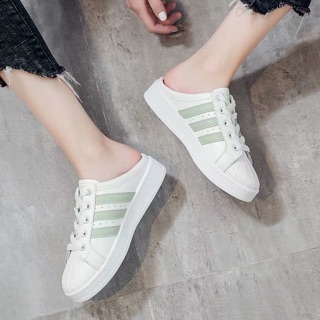Giầy sục thể thao hót nhất 2021