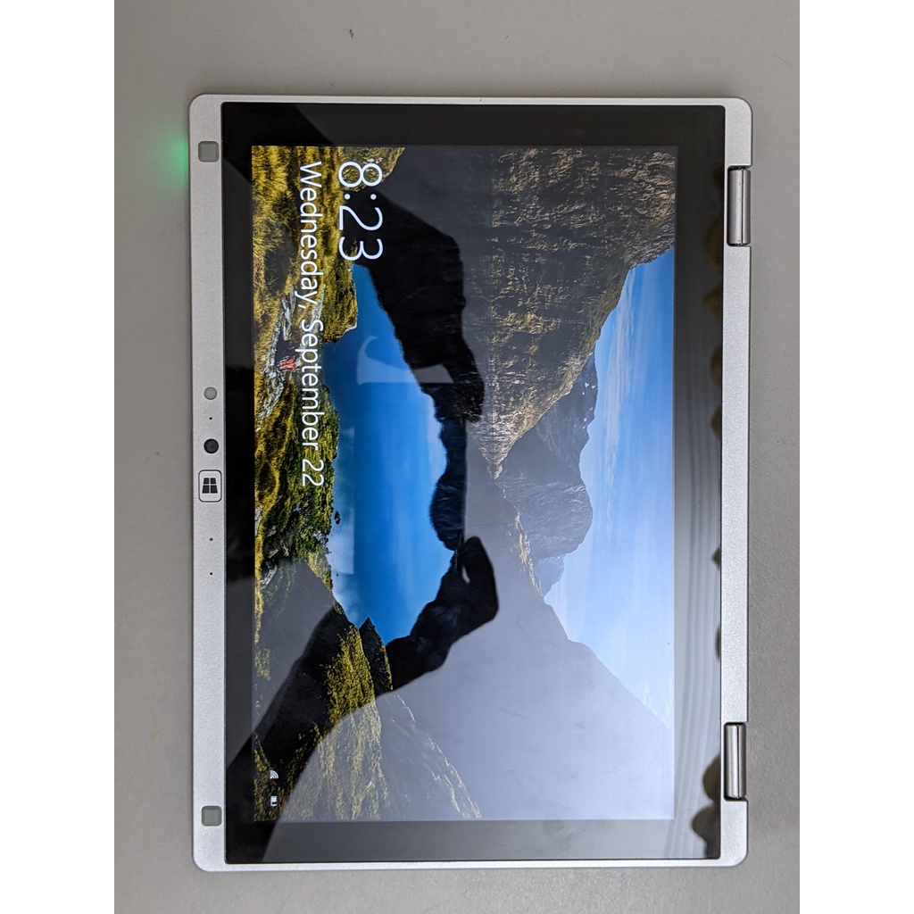 Laptop giá rẻ Panasonic CF-RZ4 (Core M-5Y71 /RAM 8GB/SSD 180GB/10.1 inch FHD cảm ứng xoay 360 độ/Win10) - đã qua sử dụng | BigBuy360 - bigbuy360.vn