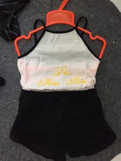 Bộ croptop và bộ miss tấm 