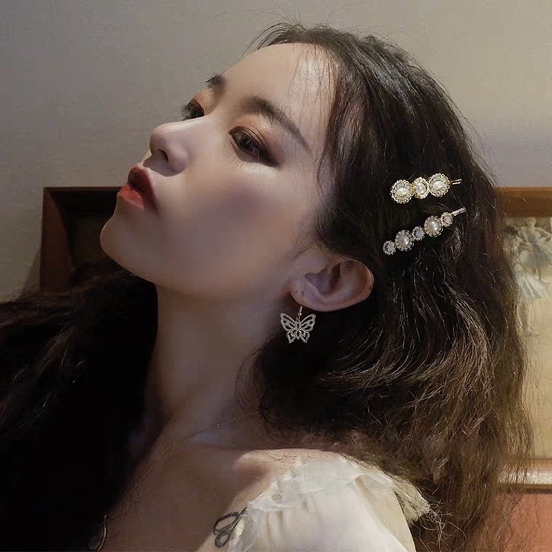 Khuyên Tai Hình Bướm Rỗng Đơn Giản Ngọt Ngào Thời Trang Phong Cách Hàn Quốc Cho Nữ