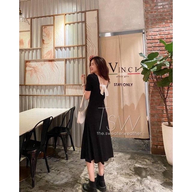 ĐẦM MAXI ĐEN DÂY NƠ LƯNG TRẮNG